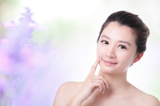 迎戰炎夏悶熱濕氣 無懼素顏的5個方法