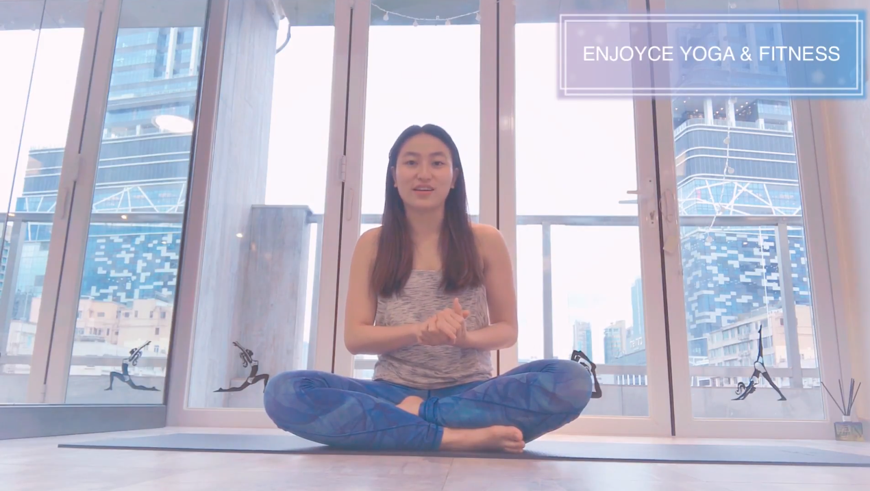 瑜珈教室：伸展大腿後側肌肉