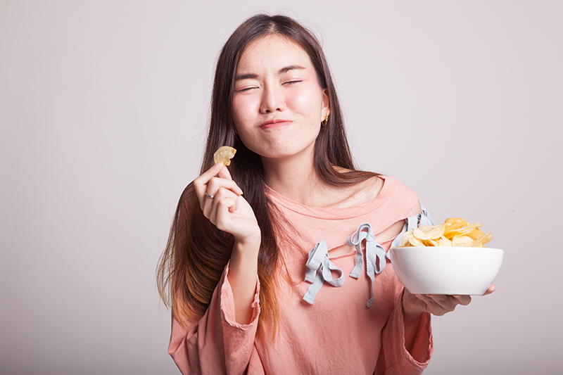 戒垃圾食物＝戒毒品？研究：出現相似戒斷症狀