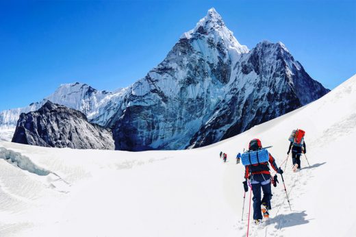 低溫症｜登山遇暴雪迷路 心臟停跳45分鐘行山男奇蹟生還