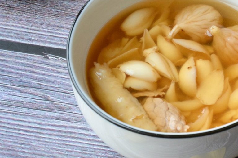 沙參百合瘦肉湯