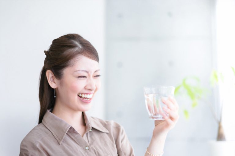 水