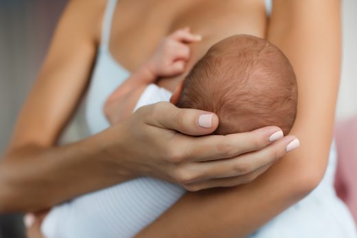 嬰兒體重過輕？營養師分享母乳餵哺貼士！