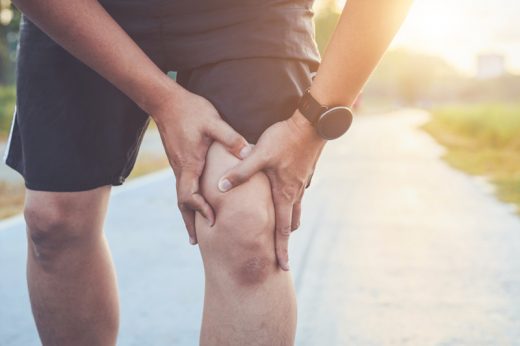 膝蓋愈動愈痛？跑步易致前膝痛？了解髕股疼痛綜合症成因及症狀！