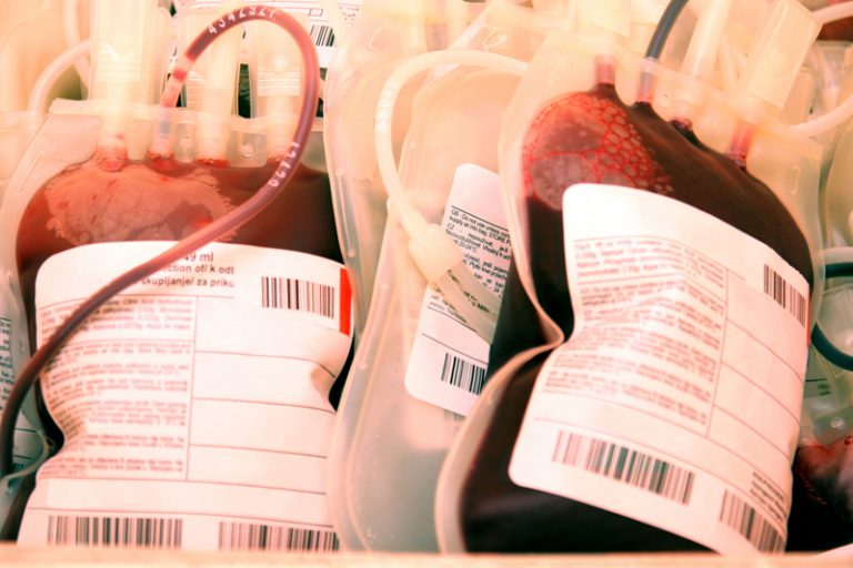 血液:每次所捐贈的一包全血可救治3個或以上病人