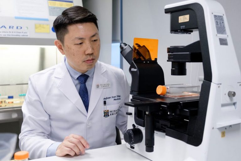 港大醫學院內科學系臨床教授兼傳染病科主任孔繁毅