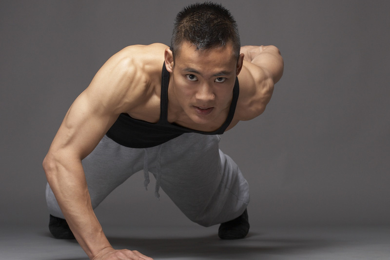 增肌訓練｜14種徒手增肌運動　幫你打造超Man體態