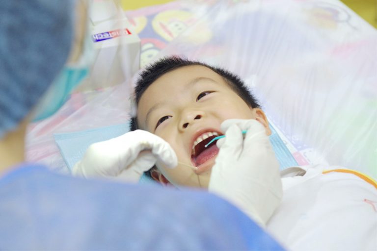 兒童蛀牙治療-氟化氨銀-1