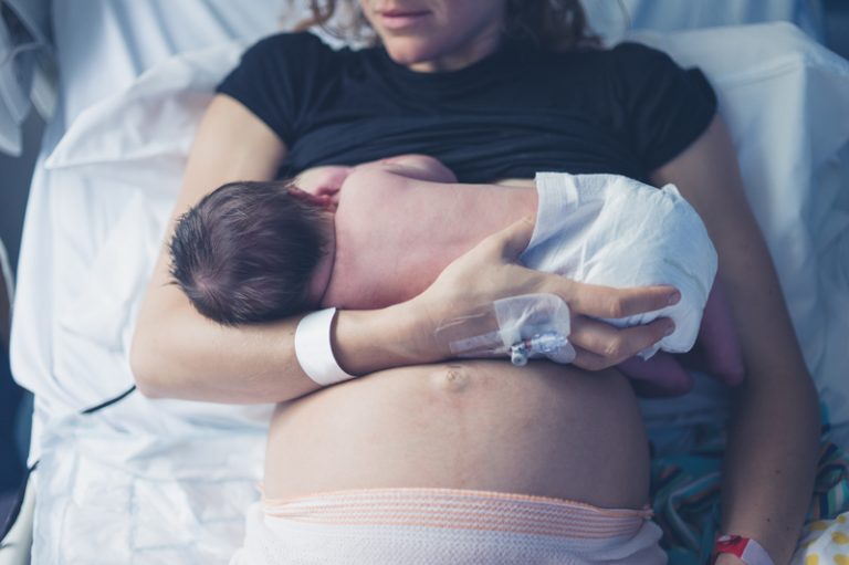 產後抑鬱症狀-母乳餵哺