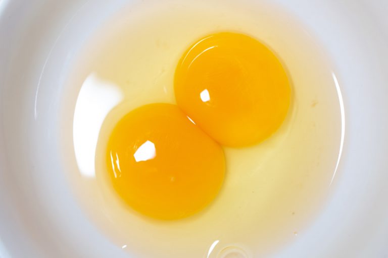 蛋黃-多囊性卵巢症飲食-減睾丸激素-調節月經-穩定血糖-平衡荷爾蒙