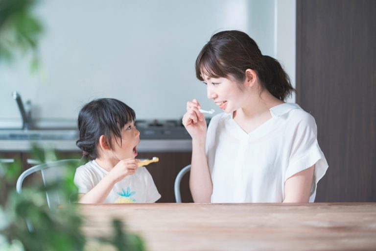 戒食手指-家長可以點做-方法-幼童牙齒健康-香港大學牙醫學院
