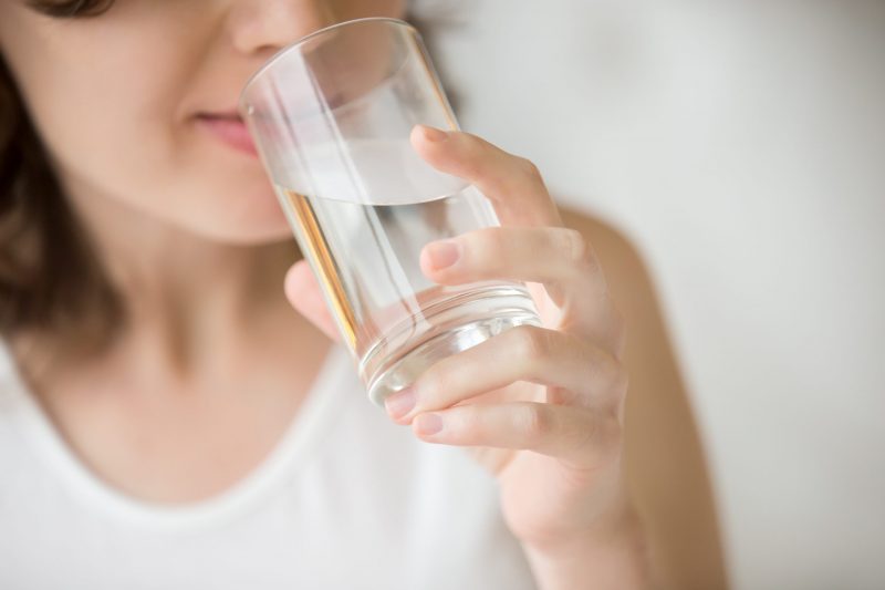 營養師推薦瘦身大法 日飲8杯水一個月減肥5KG