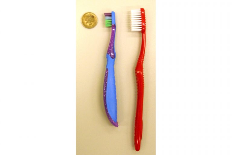 刷頭大小形狀-護齒產品挑選貼士-兒童牙膏點樣揀-功效-盧展民醫生