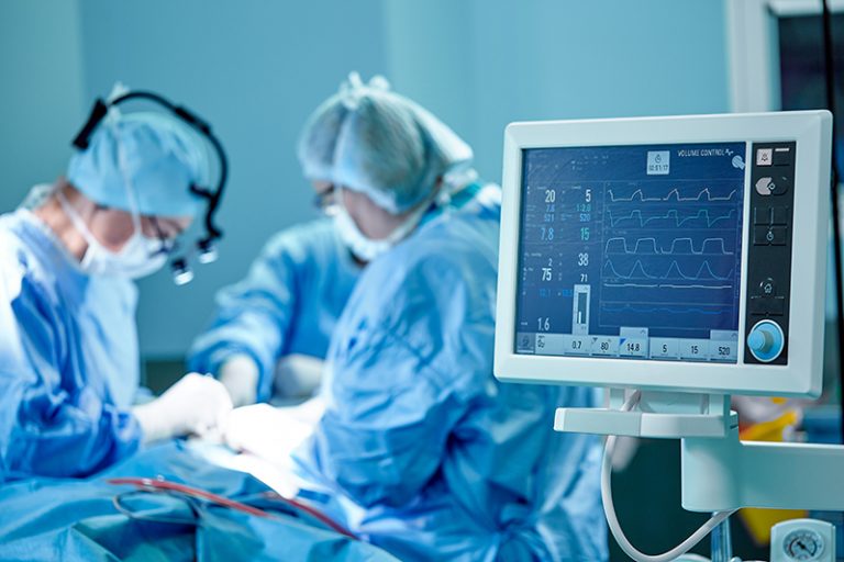 腦神經手術-微創脊椎手術-電生理監察提升手術成功率-神經外科專科醫生-麥偉傑