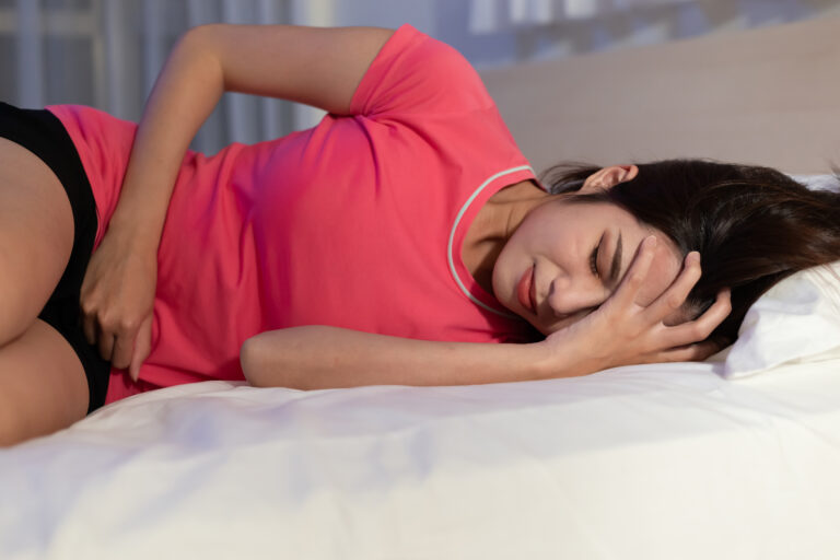 經痛月經遲來-中醫婦科治療-朱古力瘤-多囊卵巢綜合症-根治-德善醫療