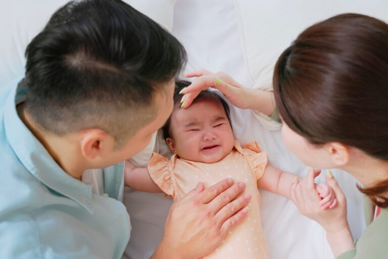 兒童腸套疊|腹部腫脹、大便呈紅莓啫喱狀,可能是腸套疊警號!醫生拆解成因及治療方法