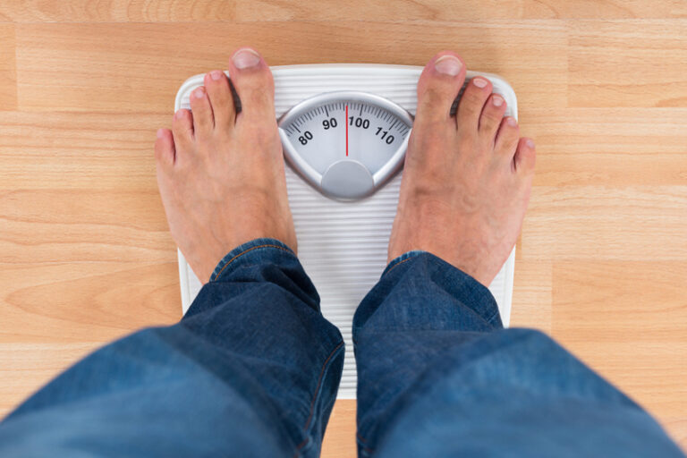 腰椎間盤突出｜中年胖漢腰痛頻頻 脊醫建議做減肥運動 助鍛鍊核心肌肉