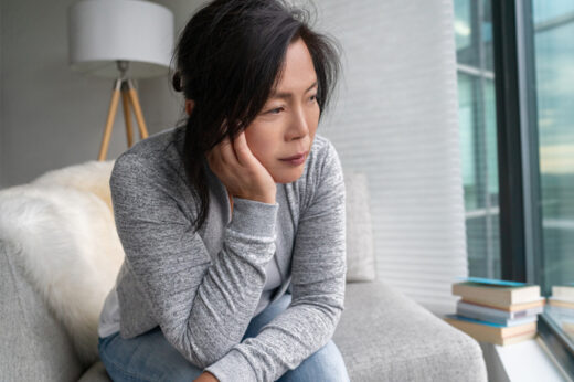 看見黑影兼失眠？50多歲婦求診揭有思覺過敏徵狀 透過朋輩支援助人自助 成功走出情緒陰霾