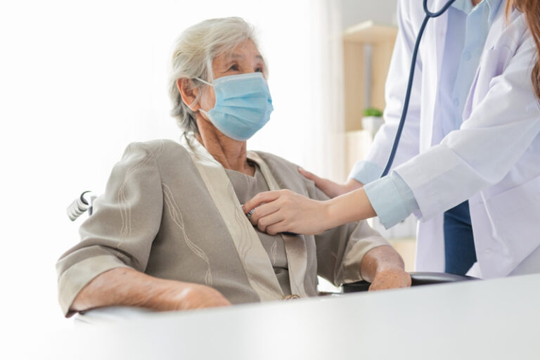 肺炎球菌｜本港首季感染個案較去年高1倍！多個醫學團體倡高風險人士盡早接種肺炎球菌疫苗