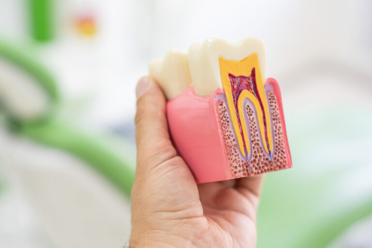 消委會睇牙投訴個案｜港男本地箍牙療程被改至北上深圳診所磨牙 惟牙套不能緊貼牙齒 遂要求退款遭拒