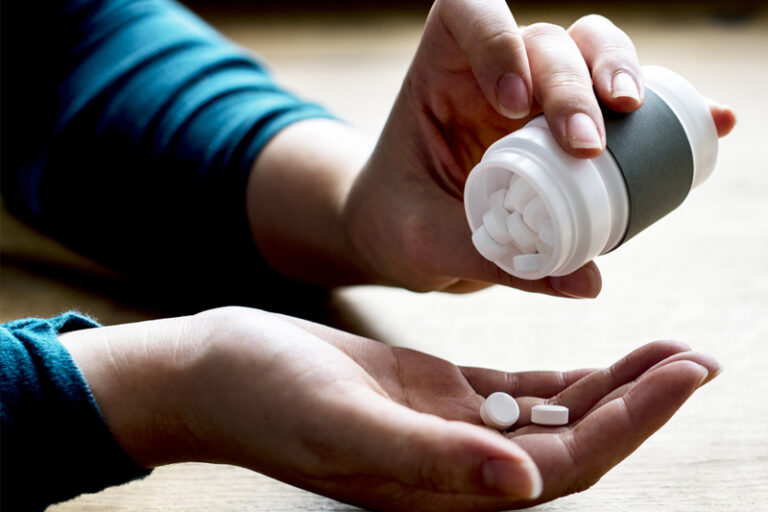 頸椎鈣化|40歲男壓力大致頭痛頸肌肉鈣化 脊醫拆解症狀及治療方法