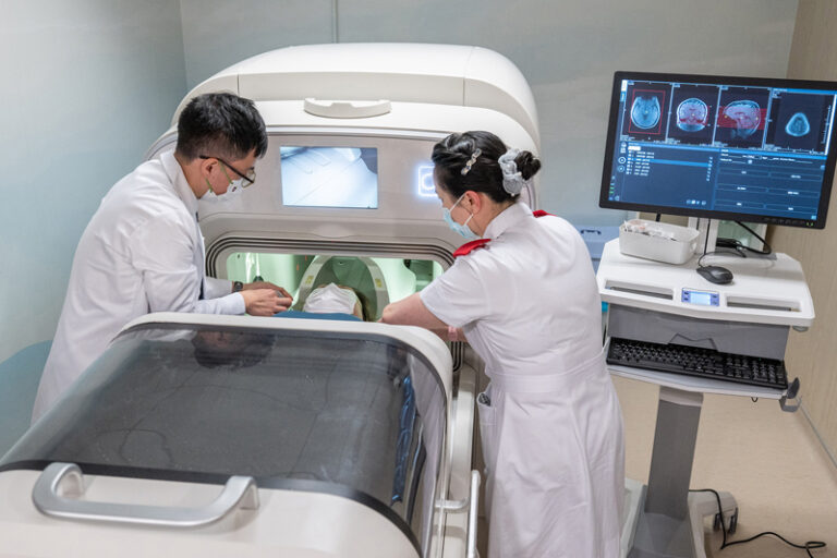 中風｜中大威院率先引入低場磁力共振 推動全港首個一站式緊急中風診治　顯著縮短診治時間