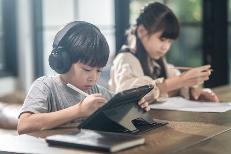 調查學童壓力-學習空間-靜音艙-智慧校園