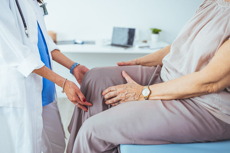 骨質疏鬆-脆性骨折-原因-症狀-治療-預防-老人科馬漢明醫生