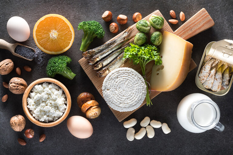 蛋白質食物-骨質疏鬆-脆性骨折-原因-症狀-治療-預防-老人科馬漢明醫生