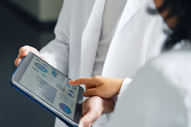 帶狀疱疹關注週｜調查揭逾三分一人忽視生蛇危機！醫生籲高危人士宜接種蛇針減生蛇風險