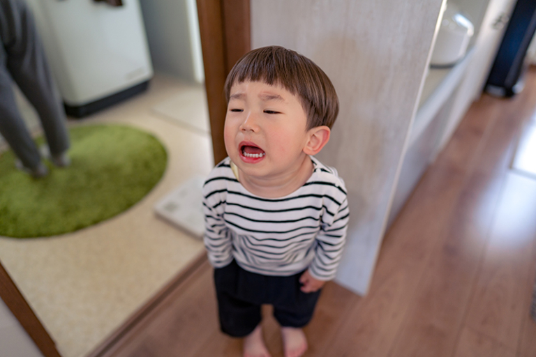 小孩單側腳痛不願走路-髖關節暫時性滑膜炎-原因-症狀-治療-兒科張傑醫生