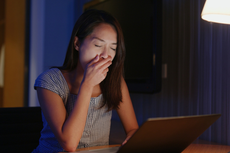 膠原蛋白25歲開始流失？家用光療儀有用嗎？醫生教你提升膠原蛋白 關鍵在這一步！輕鬆塑造緊緻光澤美肌