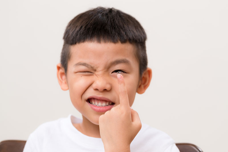 OK鏡-隱形眼鏡-迷思-眼科專科郭佩瑋醫生