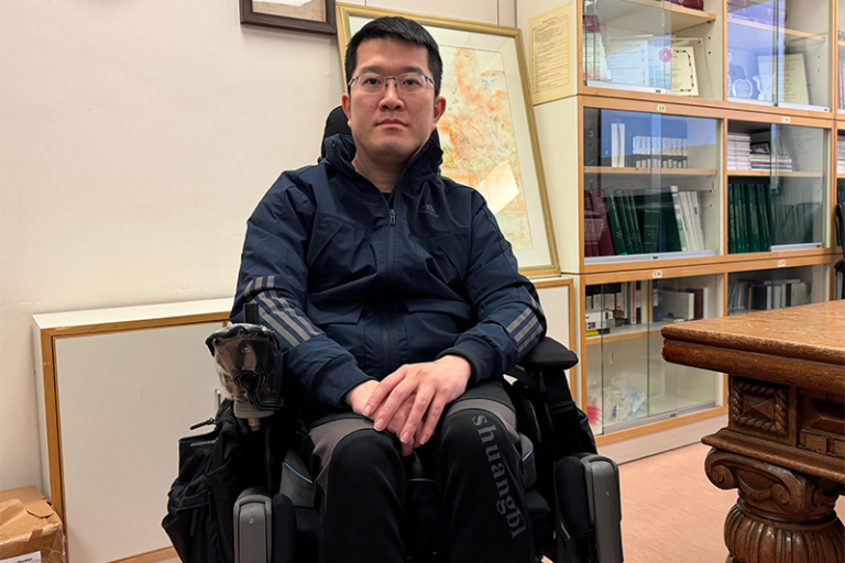 香港罕見疾病聯盟（罕盟）代理會長賴家衞