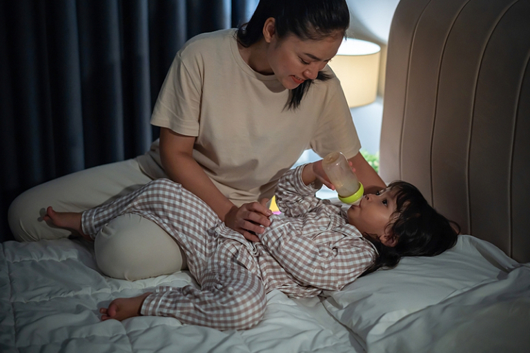 兒童飲夜奶與牙齒健康：你了解嗎？