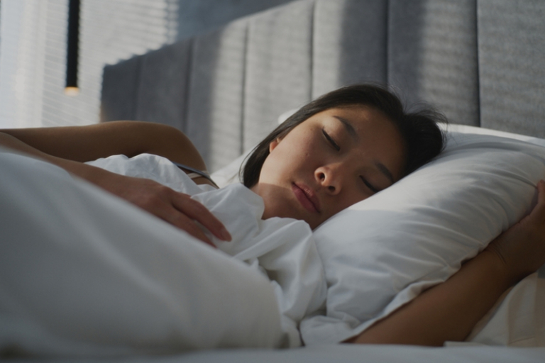 改善睡眠方法｜必學5個助眠放鬆技巧 幫助紓緩焦慮與失眠