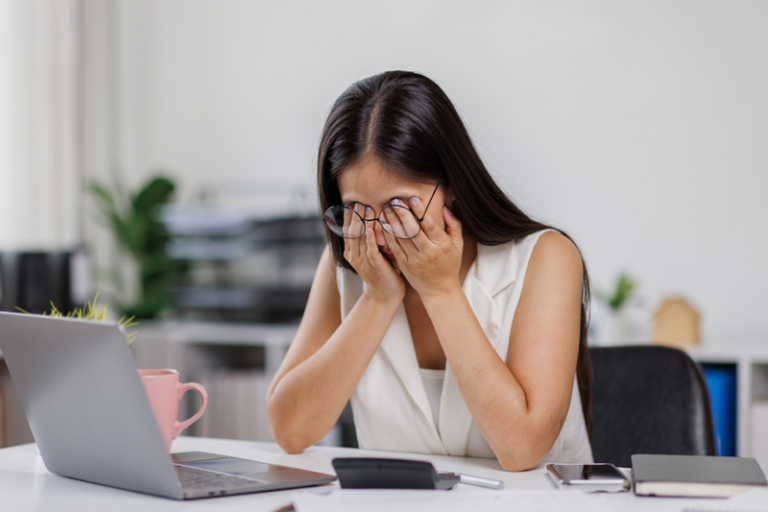 如何判斷⾃⼰是否出現職業倦怠Burnout？長期⼯作壓⼒的⾝體與⼼理症狀
