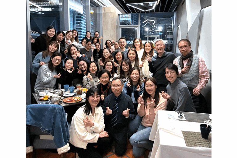 香港大學瑪麗醫院輔助生育中心40週年里程碑與變化：臨床智慧結合科技-現代化孕育生育希望