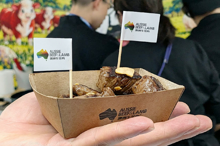 香港美酒佳餚巡禮2026｜Wine & Dine中環 品味通行證/美食推介/酒杯/入場門票/開放時間/交通安排等資訊｜附添馬公園「 咖啡園」亮點